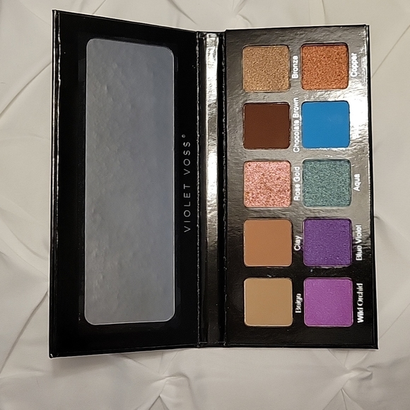 Violet Voss Eye shadow pallette - Picture 1 of 3